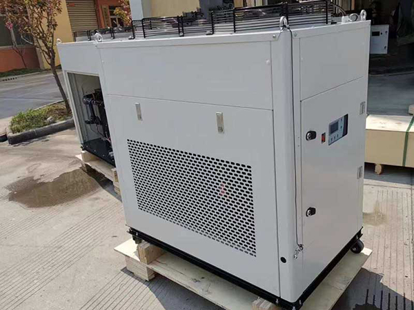 油冷機(jī)廠家品質(zhì)和價格的關(guān)系 油冷機(jī)廠家品質(zhì)和價格的關(guān)系